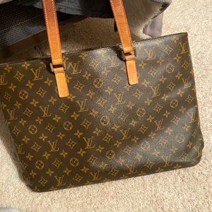 Authentic Louis Vuitton Purse